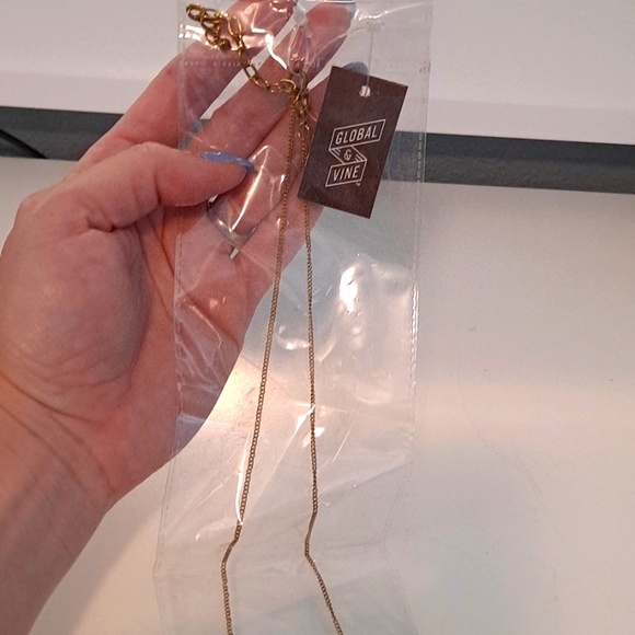 NEW!!! Pink and Gold Fringe Necklace - Picture 2 of 6